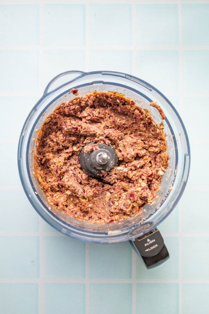 veggie burger mix in food processor