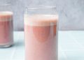 Nourishing 3 Minute Strawberry Hemp Milk