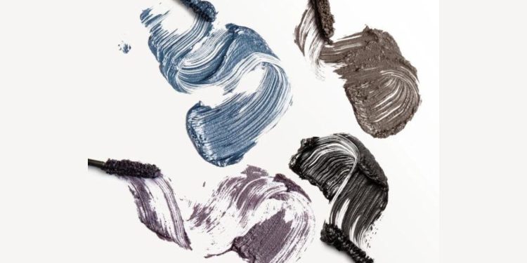 Will Mascara Ruin My Eyelashes?