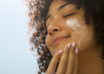 Creating Sustainable Beauty Routines for Eco-Friendly Living