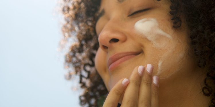 Creating Sustainable Beauty Routines for Eco-Friendly Living