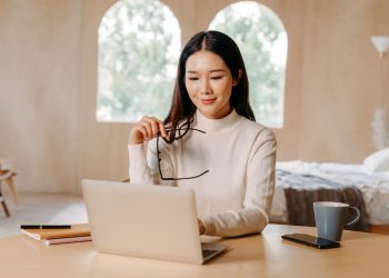 Skincare for the Busy Bees – Time-Saving Routines & Multitaskers