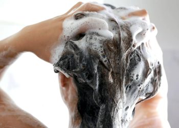 What Is the Best Type of Natural Shampoo for Your Hair?