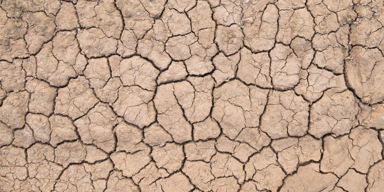 10 Ways You’re Drying Out Your Skin