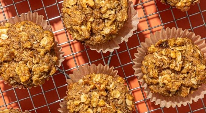 Chunky Vegan Apple Muffins