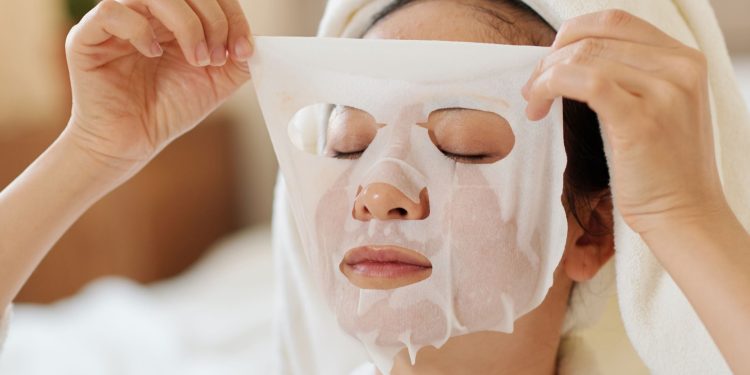 Natural Ways to Boost Your Skin’s Radiance in Cooler Weather