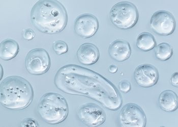 Serum vs. Moisturizer: Which Should You Use and When?