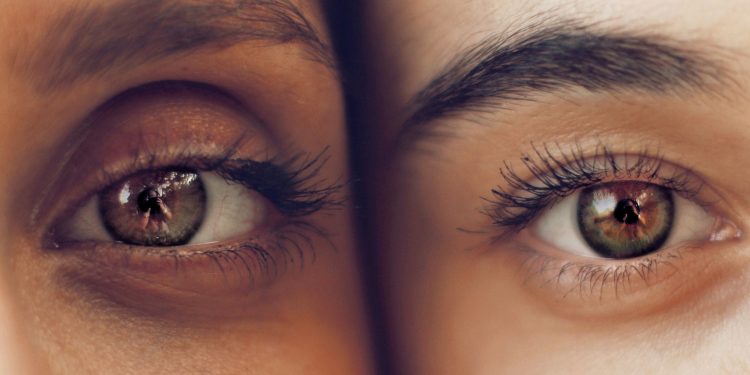 Make Your Hooded Eyes Pop with These Expert Makeup Techniques