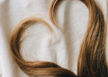 Unlock Stronger, Healthier Hair with These 7 DIY Natural Treatments