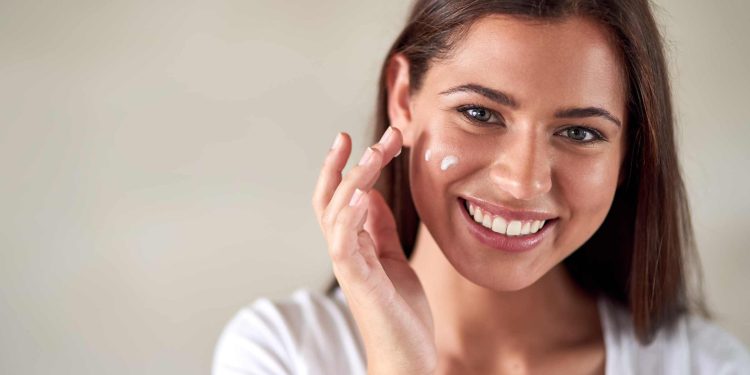 This 60-Second Morning Routine Will Change Your Skin Forever