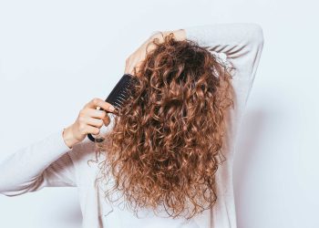 Unleash Frizz-Free Curls with These Techniques for Perfect Definition